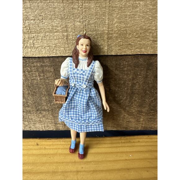 Hallmark Ornament - Wizard of Oz - "Dorothy Gale" - Picture 1 of 3